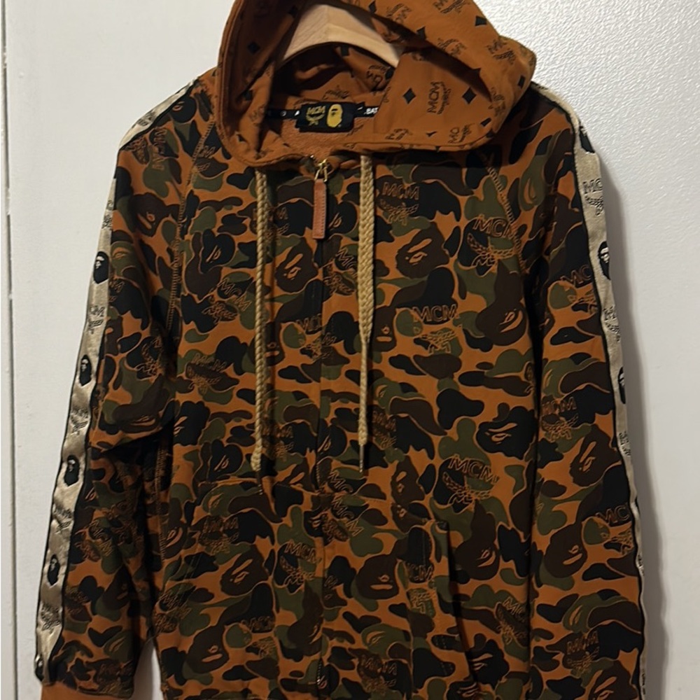 MCM sweater